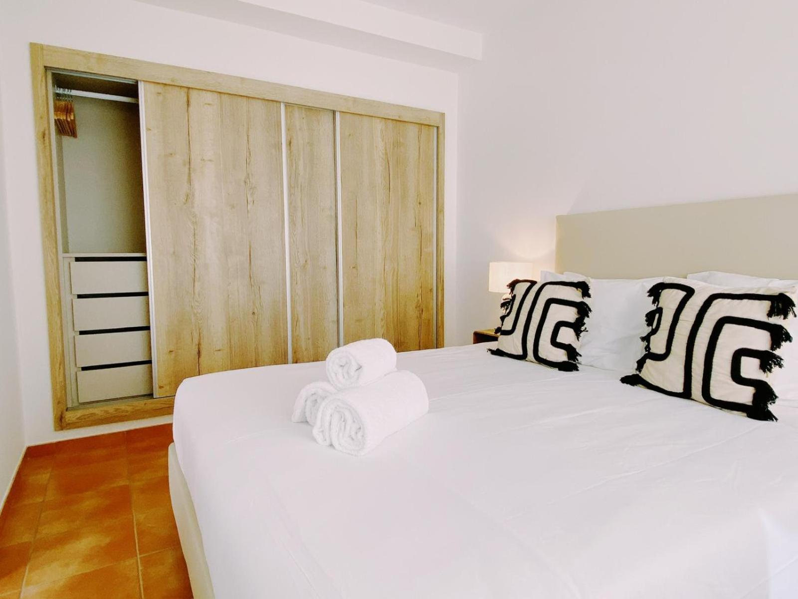 Beach Apartment Gabriela With Pool Porches  Exterior foto